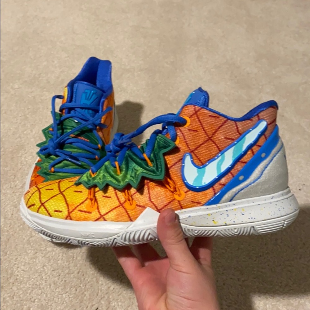 Spongebobs kyries - Picture 2 of 5